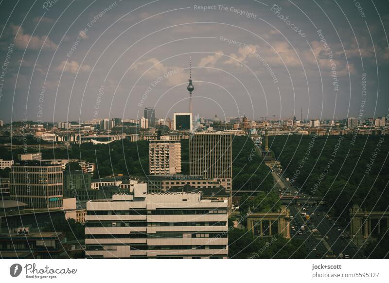 ein Himmel über Berlin Hauptstadt Großstadt Panorama (Aussicht) Stadtzentrum Berliner Fernsehturm Wolken Tiergarten Straße des 17. Juni Hochhaus bedeckt