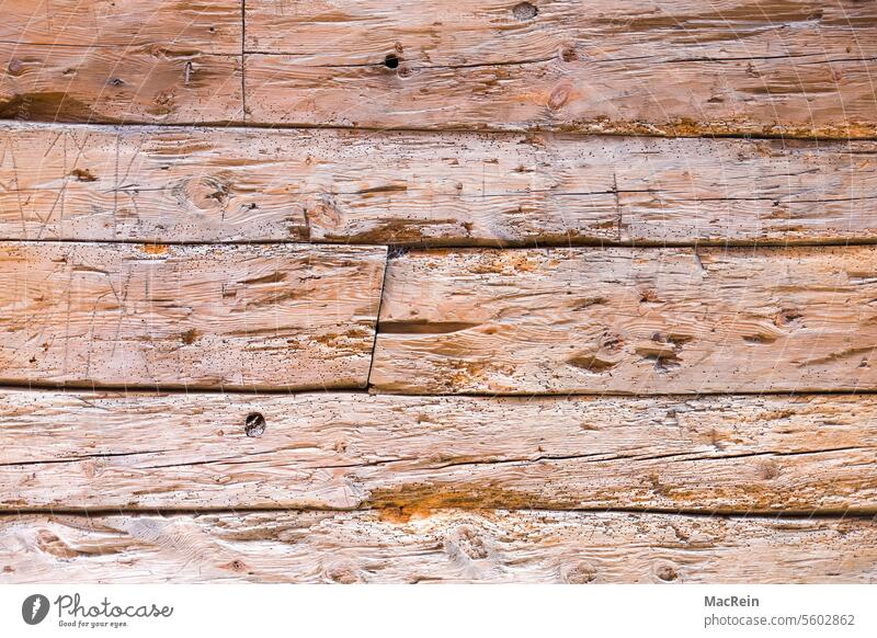 Holzbalken holz holzbalken holzmaserung holzhaus holzbock holzbohlen holzwurm holtzwand eichenbalken eichenholz braun textur hintergrund