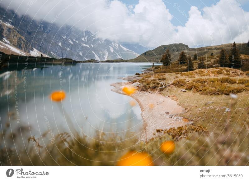 Trübsee, Engelberg, Schweiz trübsee engelberg schweiz zentralschweiz bergsee alpen schönes wetter spiegelung wasser tourismus ausflugsziel Wanderausflug