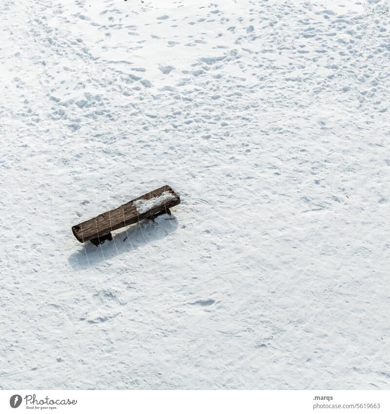 Bank ausruhen Pause Erholung Natur Spaziergang Sitzbank sitzen Rast Sitzgelegenheit Einsamkeit Winter Schnee Vogelperspektive