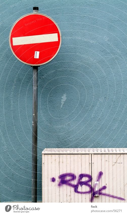 Sackgasse Straßenverkehr eng Außenaufnahme hier geht es nicht weiter Schilder & Markierungen Straßennamenschild Ende nix geht mehr schön bunt Deutschland