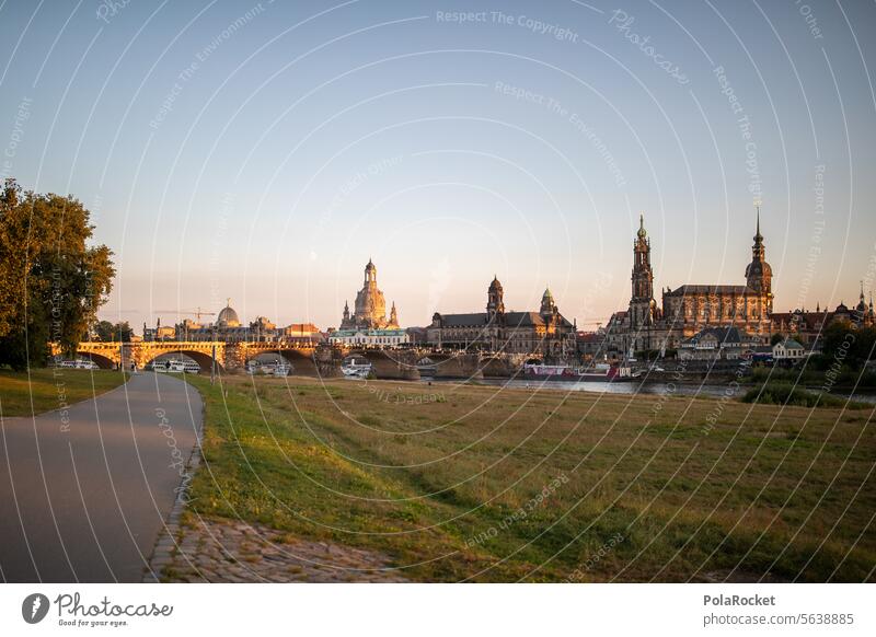 #A0# Dresden Dresden Altstadt Dresden Frauenkirche dresden deutschland Sachsen Sehenswürdigkeit historisch Architektur Stadtzentrum Gebäude Tourismus