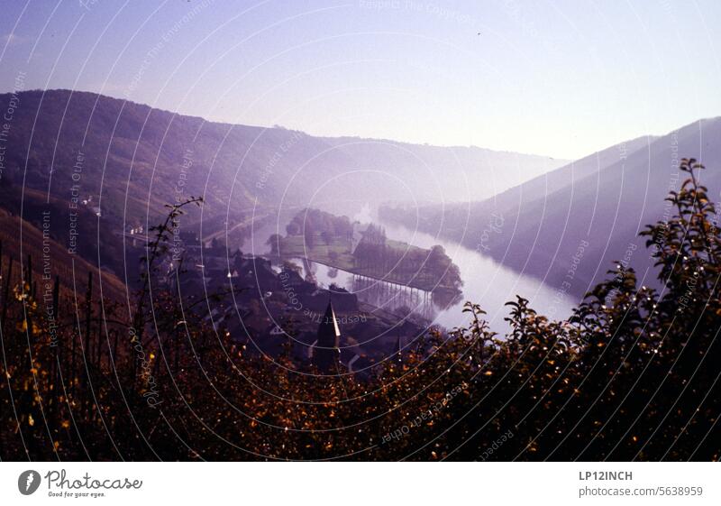 Vergangene Zeiten IV. Weinanbaugebiet fluss urlaub natur wasser ferien weinanbaugebiet mosel rhein ausblick retro alt dia analog vergangene zeiten