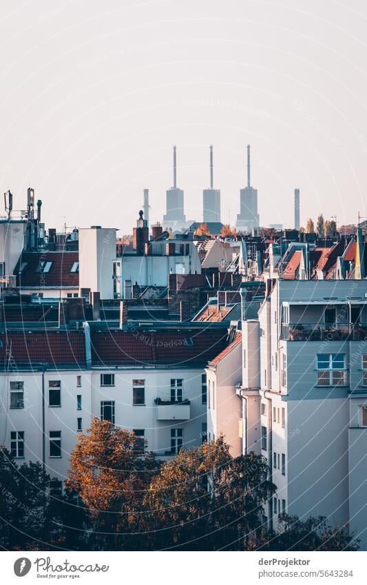 Ein Blick über die Dächer von Berlin metropole Freiheit Großstadt Berlin Zentrum Panorama (Aussicht) Sonnenstrahlen urban Schönes Wetter Stadtleben Sonnenlicht