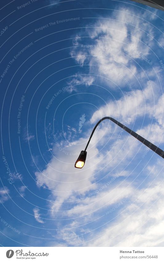 Farola Wolken Laterne Straßenbeleuchtung Licht Himmel