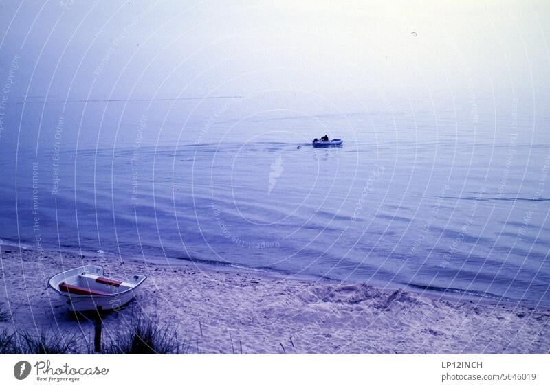 Vergangene Zeiten V. Angeltour angeln boot boote wasser urlaub retro dia analog strand fischen Sommer Meer blau Küste reisen Nahrungssuche