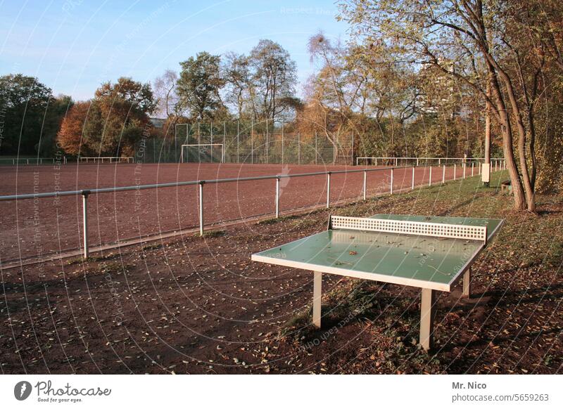 hauptsache sportlich Tischtennisplatte Freizeit & Hobby Sportplatz Spielfeld Sport-Training Ballsport Sportstätten Ping-Pong Fußballplatz ascheplatz