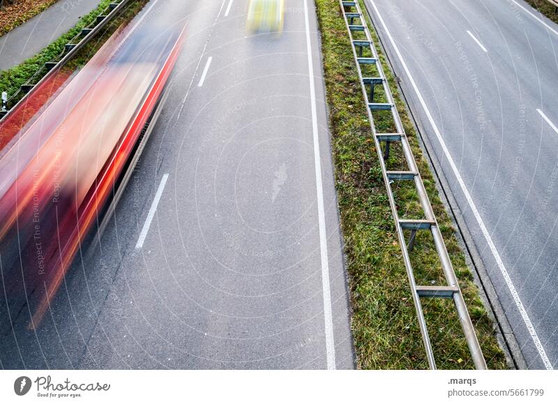 Flott Güterverkehr & Logistik Wirtschaft Ziel Fahrzeug Lastwagen Autofahren Mobilität Autobahn StVO Straßenverkehr Schnellstraße PKW Verkehrswege Verkehrsmittel