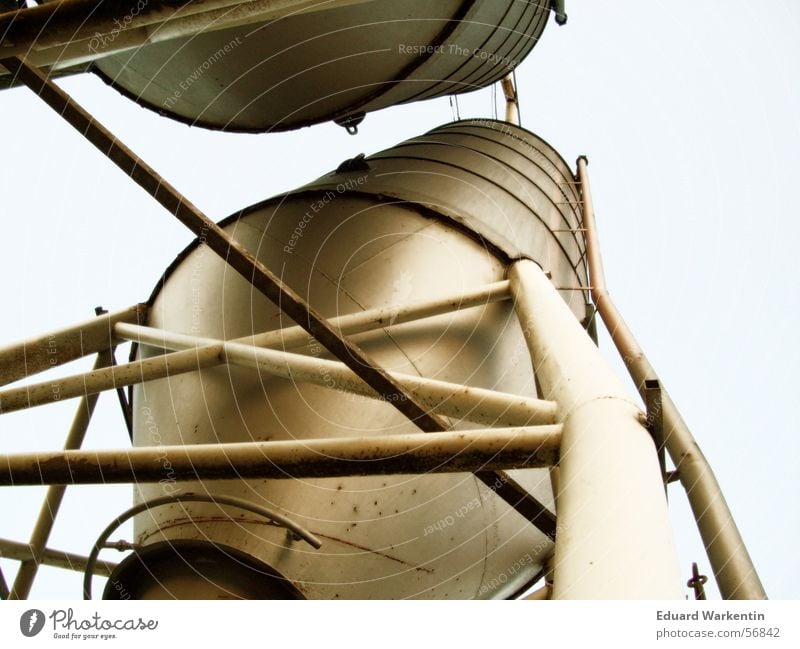 Silos II Eisen Stahl Industrielandschaft Industriefotografie aufbewahren Rost