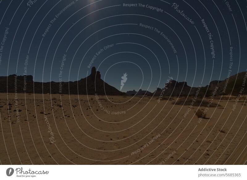 Sternenklarer Nachthimmel über der Wüste Guelta Essendilene wüst Himmel guelta essendilene Landschaft Natur Gelassenheit Schönheit sternenklar Wildnis felsig