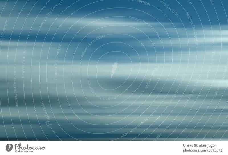 Seascape | Meer und Himmel verschmelzen in blau und weiss Nordsee malerisch Windstille idyllisch harmonisch Gelassenheit Harmonie Idylle Horizont Meeresufer