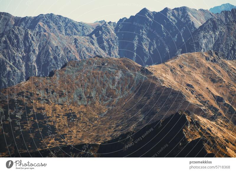 Berglandschaft im Tatra-Nationalpark in Polen. Beliebte Touristenattraktion. Erstaunliche Naturkulisse. Die berühmtesten Reiseziele Berge u. Gebirge Landschaft