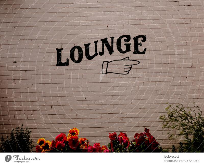 LOUNGE auf der rechten Seite räkeln Hand (Symbol) Mauer Wort Typographie Symbole & Metaphern Regie Piktogramm Freizeit & Hobby Orientierung Schriftzeichen