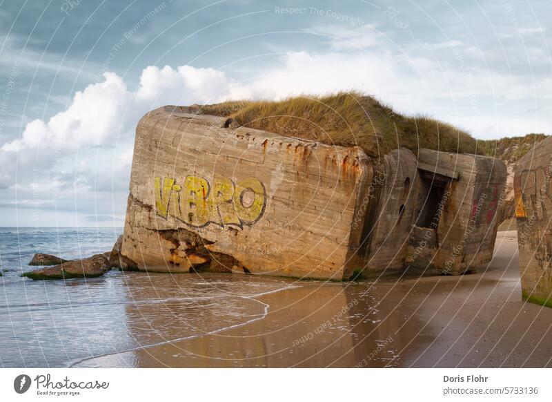 Bunkerruinen Lokken Dänemark Løkken Ruinen Graffiti Jütland Nordjütland Jammerbucht Strand Meer Nordsee reisen skandinavien Nordstrand Atlantikwall Geschichte