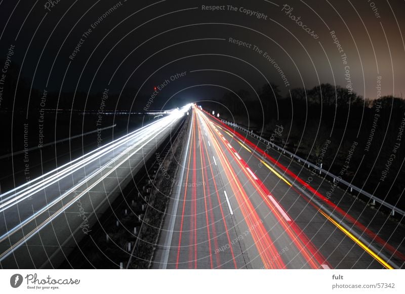 A1 in der nacht Autobahn Langzeitbelichtung Licht Streifen Teer Rücklicht Bundesautobahn Lampe Straße a1 geschwindigkeit.