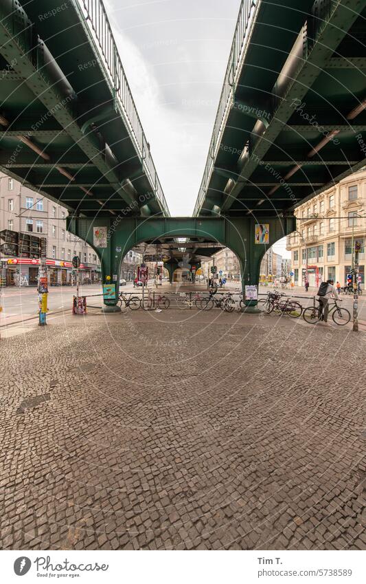 Ecke Schönhauser Schönhauser Allee Prenzlauer Berg Kreuzung Farbfoto Berlin Stadtzentrum Hauptstadt Außenaufnahme Altstadt Menschenleer Bauwerk Architektur