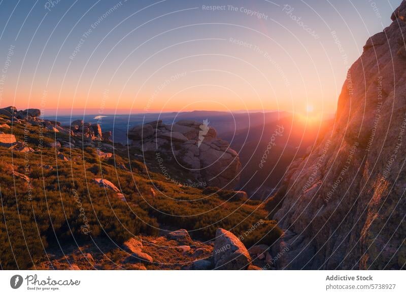 Sonnenuntergang bei den Siete Picos in der Sierra de Guadarrama Berge siete picos sierra de guadarrama Madrid Segovia Spanien Landschaft robust Granit Steine