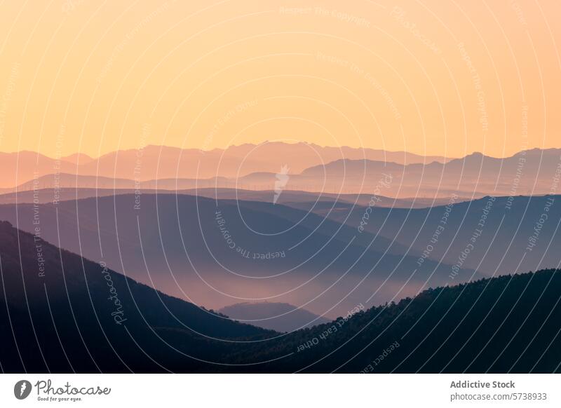 Sonnenuntergang über den Siete Picos in der Sierra de Guadarrama siete picos sierra de guadarrama Madrid Segovia Berge u. Gebirge Silhouette Gelassenheit