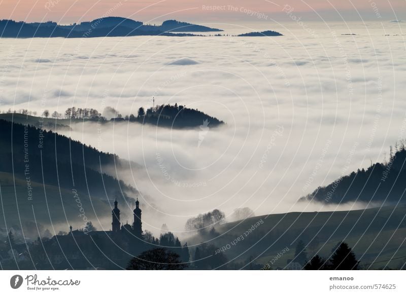 Stadt über den Wolken Ferien & Urlaub & Reisen Tourismus Städtereise Natur Landschaft Himmel Horizont Herbst Winter Klima Wetter Nebel Wald Hügel