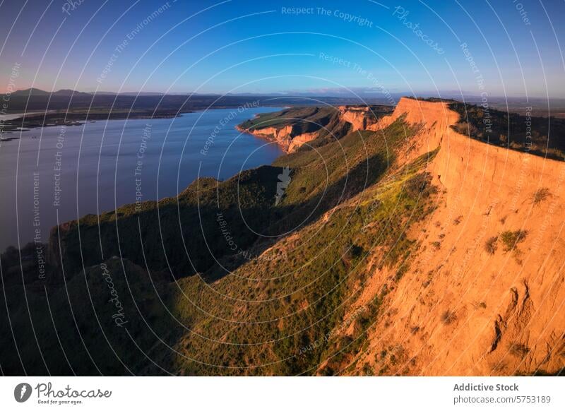 Die malerischen Badlands von Burujon, Toledo bei Sonnenuntergang Landschaft Ödland Burujón panoramisch Ansicht angefressen Klippen Schönheit Natur im Freien