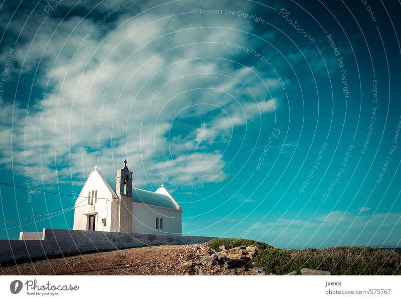 Anschluss Landschaft Erde Himmel Wolken Sommer Schönes Wetter Kirche Mauer Wand alt schön blau braun grün weiß ruhig Hoffnung Glaube Horizont Idylle