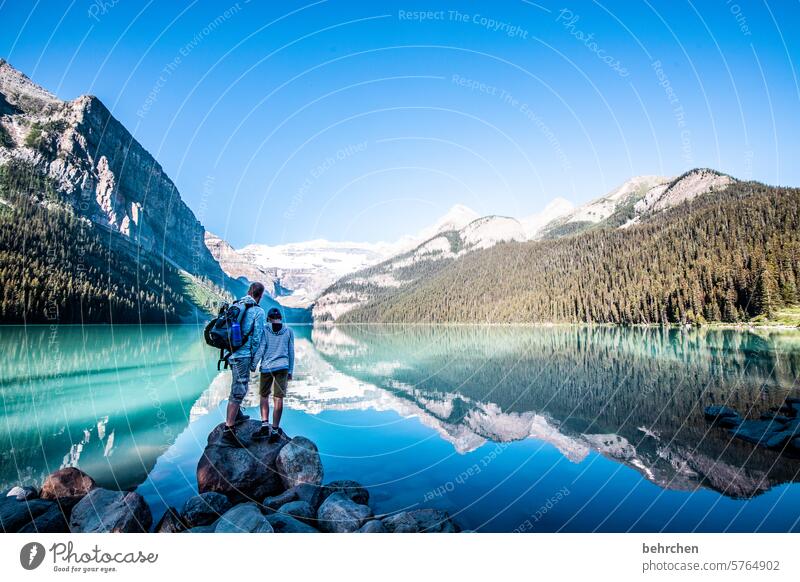 was uns berührt Alberta Abenteuer Freiheit See Landschaft Berge u. Gebirge Kanada Außenaufnahme Natur Rocky Mountains Nordamerika Farbfoto fantastisch Tourismus