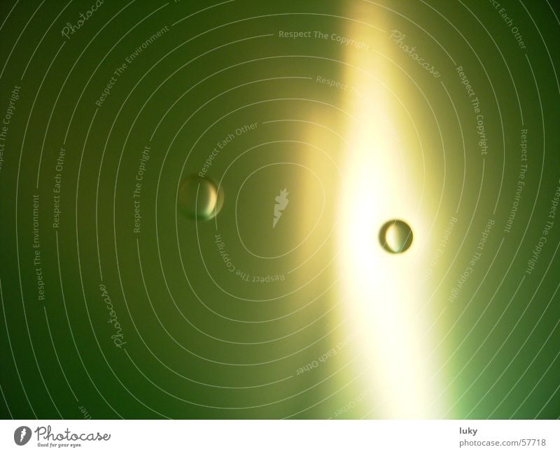 getrennte blasen grün Hintergrundbild Licht leicht Luftblase Trennung Innenaufnahme Langzeitbelichtung Unschärfe Wasser matt Unterwasseraufnahme Wassertropfen