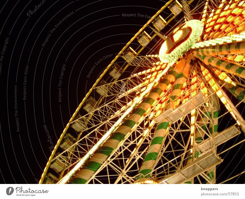 Riesenrad bei Nacht Fahrgeschäfte Stadtfest Schützenfest Vergnügungspark Sendgericht dunkel Licht Romantik Außenaufnahme Lichtspiel kirmis Freude Feste & Feiern