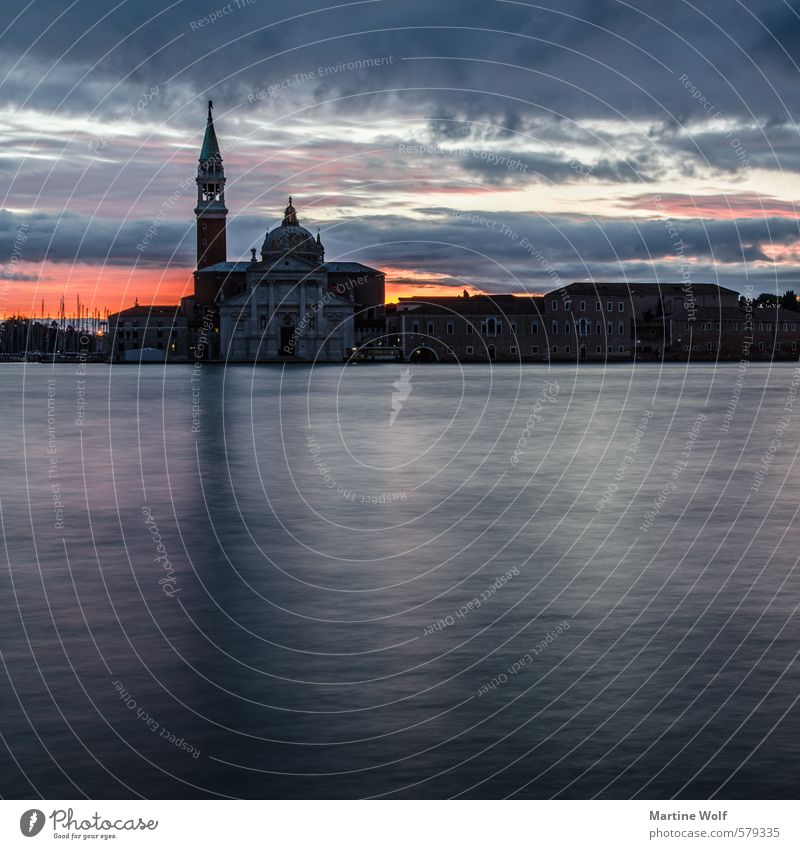 Isola di San Giorgio Maggiore Wasser Küste Insel Venedig Italien Europäer Stadt Kirche Ferien & Urlaub & Reisen ruhig aufwachen Farbfoto Gedeckte Farben