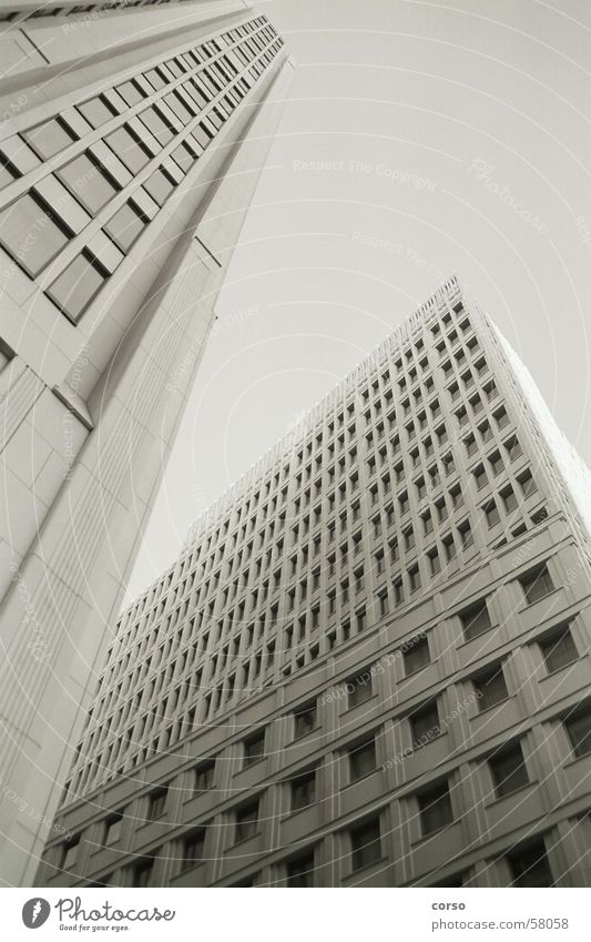 scrapers Potsdamer Platz Hochhaus Himmel Schwarzweißfoto high sky