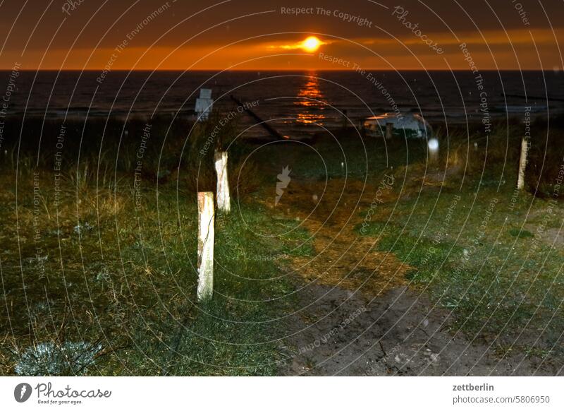 Hiddensee - Sonnenuntergang mit Strandzugang abend dämmerung ferien ferne frühling grieben hiddensee horizont insel kloszer mecklenburg meer mv nezuendorf