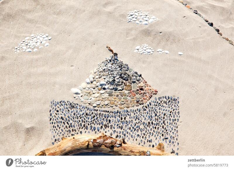 Hiddensee - Puzzle am Strand ferien ferne grieben hiddensee horizont insel kloszer mecklenburg meer mv neuendorf ostsee reise sandstrand sehnsucht sommer sonne