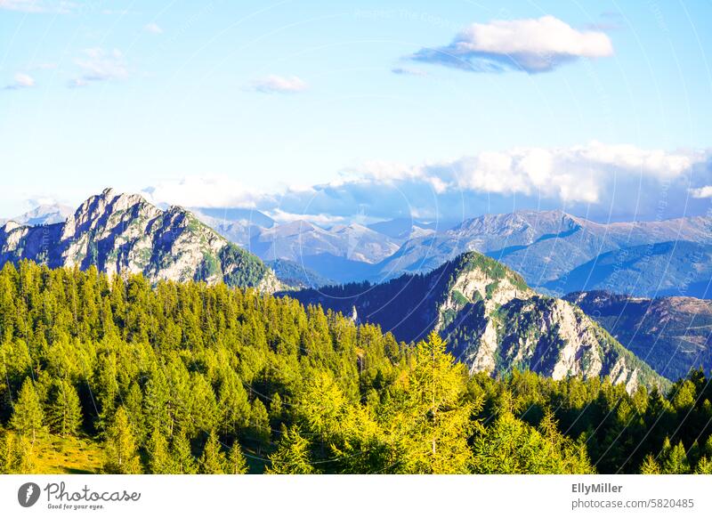 Tauplitzalm am Morgen. Panoramastraße. Steiermark Österreich Landschaft Natur Berge Alm Wolken Bundesland Steiermark Schönes Wetter Farbfoto Berge u. Gebirge