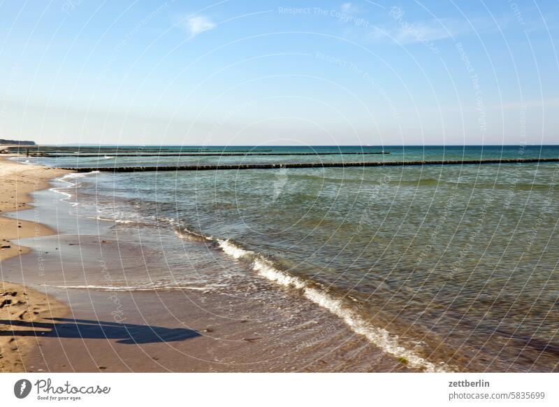 Hiddensee - Buhnenreihe, Küstenschutz, leichte Wellen ferien frühling grieben hiddensee insel kloszer mecklenburg meer mv nezuendorf ostsee reise sommer sonne