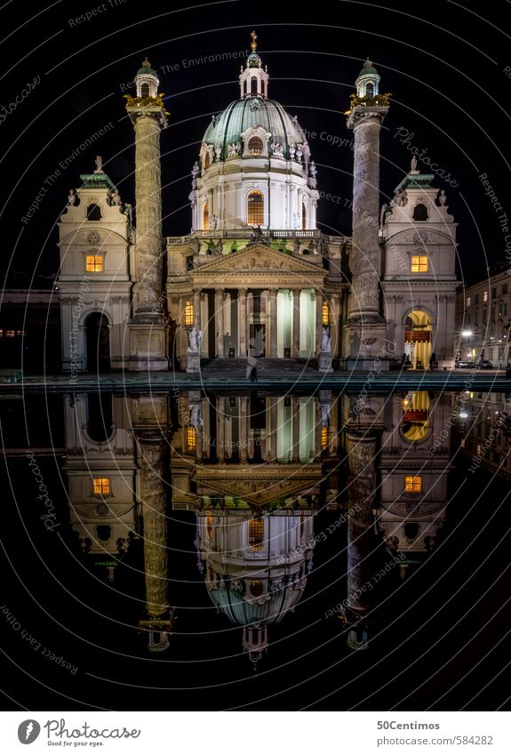 Wiener Karlskirche bei Nacht mit Reflexionen im Wasser Ferien & Urlaub & Reisen Tourismus Ausflug Abenteuer Sightseeing Städtereise Stadt Hauptstadt Kirche Dom