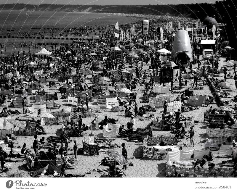 Ustka Strand Sommer Physik Meer Wellen Ferien & Urlaub & Reisen Freundschaft Buhne Tourist Wärme Wasser Ostsee Sand Erholung Stranddüne