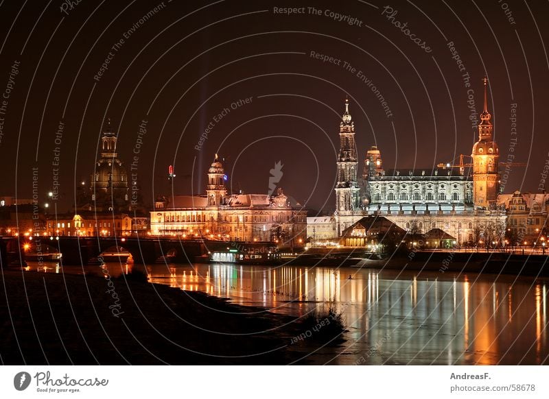 Dresden - Canalettoblick Brühlsche Terrasse Panorama (Aussicht) Nacht Licht historisch Sachsen Nachtaufnahme Cottbus Semperoper verfallen canaletto Altstadt