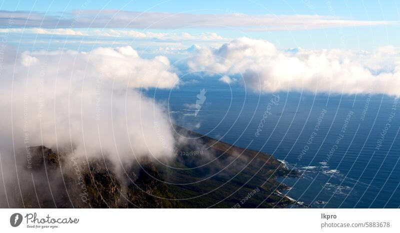 in südafrika panorama vom tafelberg Kap Stadt Afrika Großstadt Süden Ansicht Landschaft Antenne Cloud hoch Berge u. Gebirge Bucht reisen oben Stadtbild Himmel