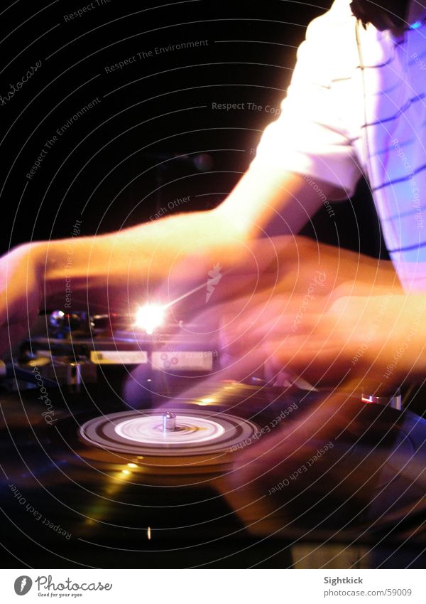 Motion Scratch Diskjockey Plattenspieler Party liegen Hemd Licht Schallplatte Veranstaltung turntable scratching Feste & Feiern Musik mixing Arme Bewegung