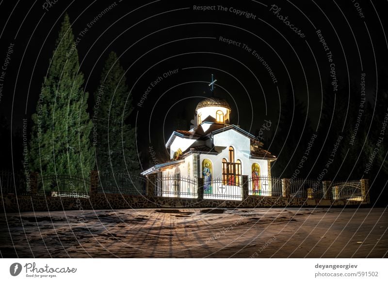 Ortodoxe Kirche im Berg Sommer Landschaft Himmel Gebäude Architektur Denkmal alt historisch blau gold grün weiß Religion & Glaube Tradition antik Klingel