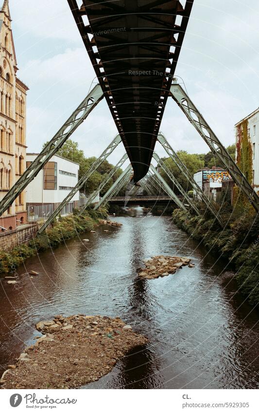 ut / nur schweben ist schöner / wupperdupper Wuppertal Fluss Schwebebahn Architektur Wuppertaler Schwebebahn