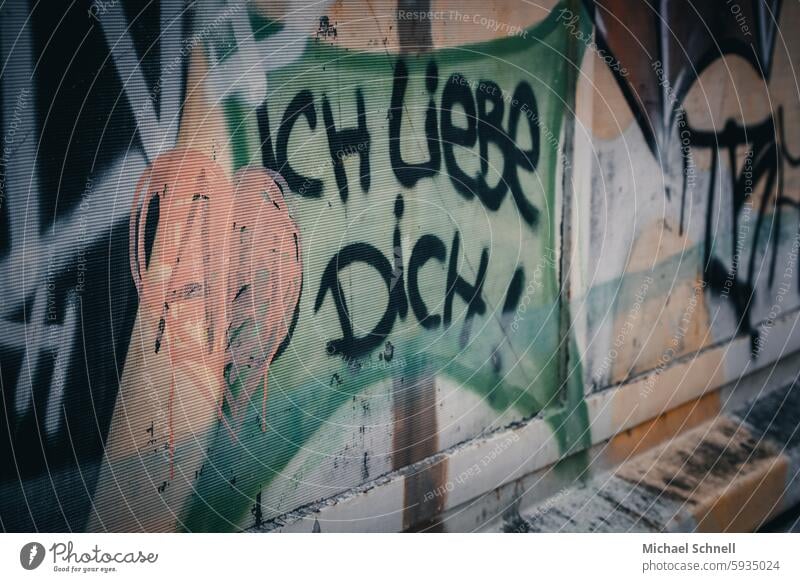 UT Nur Schweben ist schöner I Hauswand: Schriftzug "Ich liebe Dich!" Herz herzlich Liebe herzförmig Liebesgruß Liebeserklärung Romantik Liebesbekundung