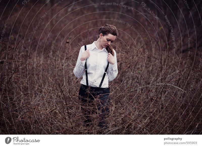 ~ Mensch feminin Junge Frau Jugendliche Erwachsene Leben Körper 1 18-30 Jahre Natur Landschaft Pflanze Herbst Schönes Wetter Sträucher Wildpflanze Feld Hemd