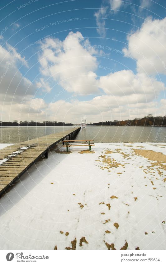 Das letzte Winterbild ;-) Steg Strand lang Wind See Meer Frühling kalt Erholung Sand fluß. strandbad Schnee Eis Freiheit außenaufnahme weitwinkel