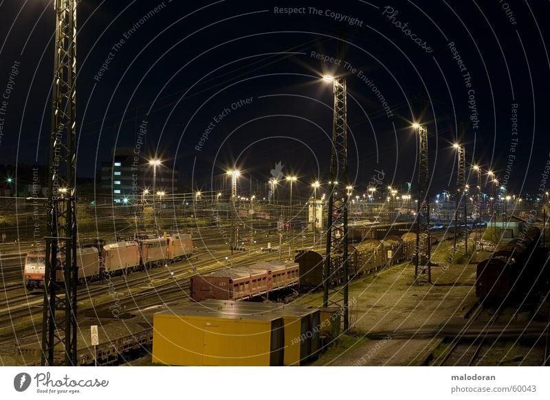 bulb den bahnhof Langzeitbelichtung Eisenbahn Gleise Lokomotive Nacht dri gießen Bahnhof