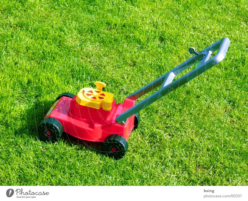 Platzwart beim FCB, juchee Rasenmäher Stadion Weltmeister Spielzeug Garten Gartenbau Gartenarbeit Spielen Park Freizeit & Hobby greenkeeper wm rasen