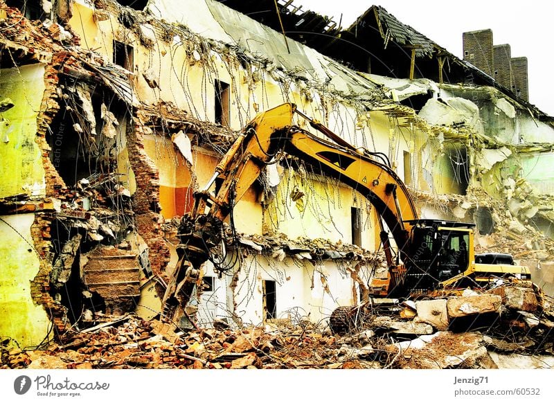 destruction. Demontage Bagger Baustelle Zerstörung Zerreißen zerstören baggern