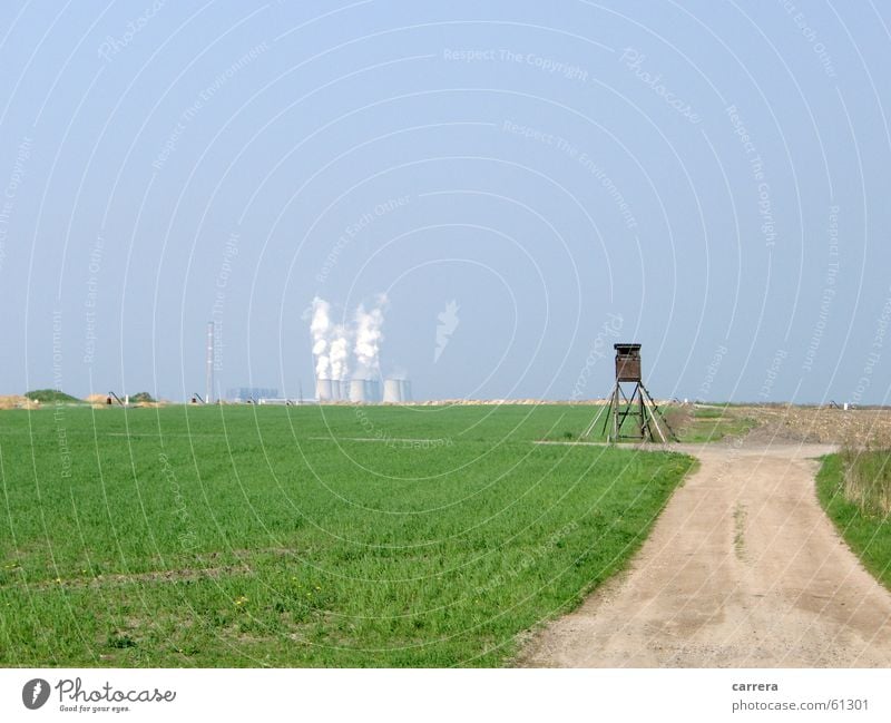 Schöne Aussicht Ebene Wiese grün Horizont Umwelt Gegenteil flach Rauch Hochsitz Panorama (Aussicht) Umweltverschmutzung Grünfläche Gras Industrie