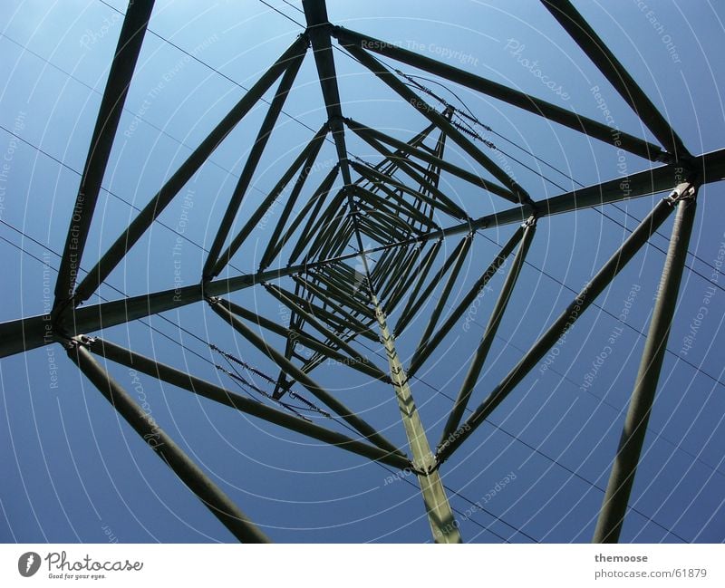 stromLinien Strommast Elektrizität Eisen Himmel blau Kabel electricity