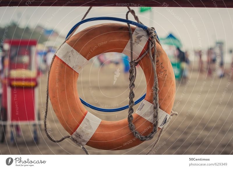 Rettungsring am Strand Freizeit & Hobby Ferien & Urlaub & Reisen Tourismus Ausflug Ferne Freiheit Sommer Sommerurlaub Sonne Sonnenbad Meer Insel Wellen